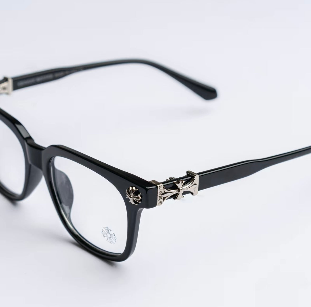 LuxeReflect Eyewear